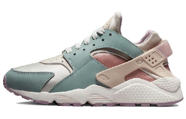 Nike Huarache One Mile Social Club