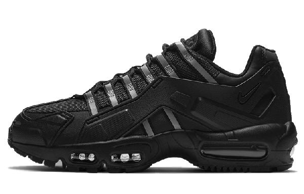 Nike Air Max 95 NDSTRKT "Black"