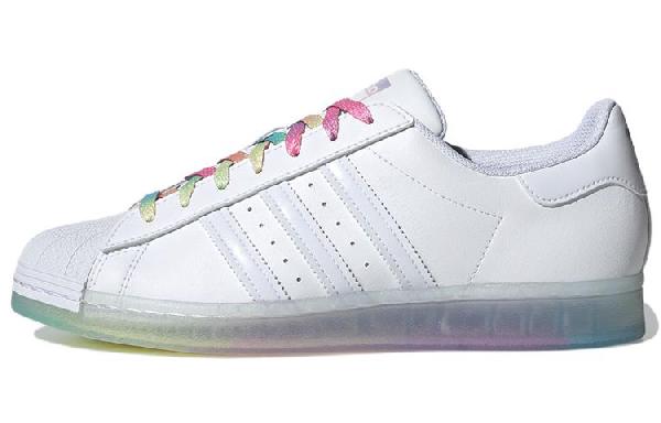 adidas Superstar