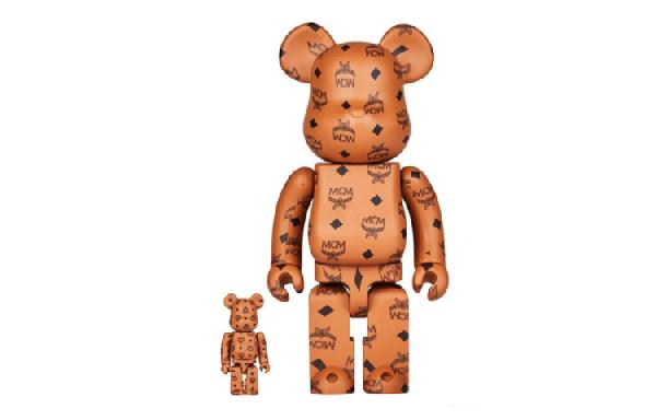 MCM x BERBRICK logo 100+400
