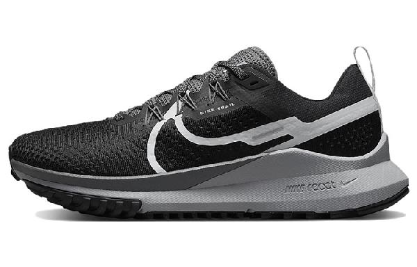 Nike Pegasus Trail 4 Black