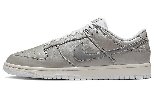 Nike Dunk Low "Metallic Silver"