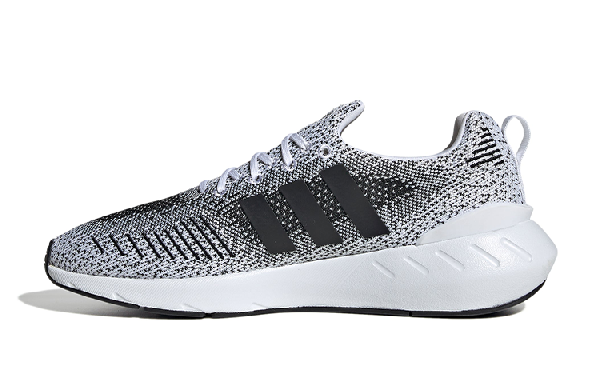 adidas originals Swift run 22