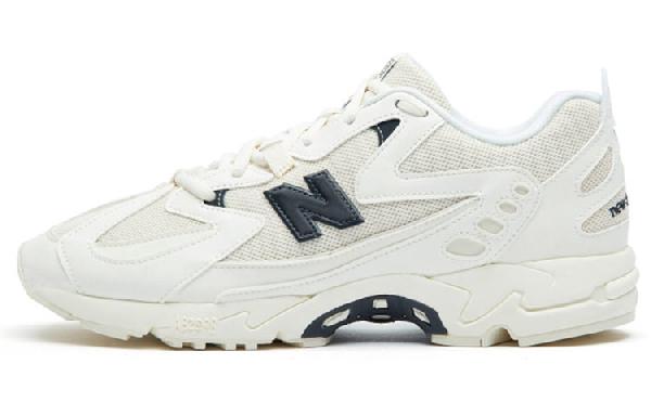 New Balance 828 Beige