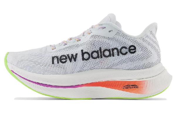 New Balance FuelCell SuperComp Trainer v2