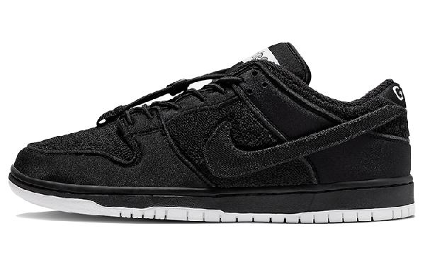 Nike Dunk SB Low Black