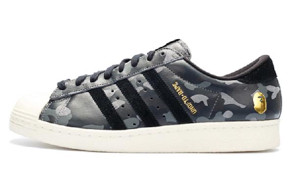 UNDEFEATED x A BATHING APE x adidas Superstar 80s Black Camo