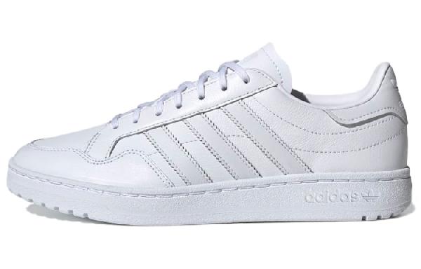 adidas Team Court