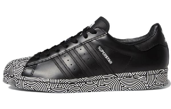 adidas Superstar