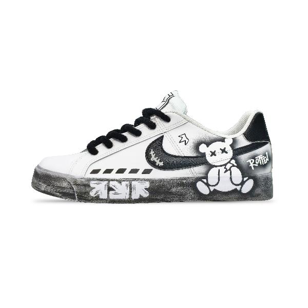 Nike Court Royale