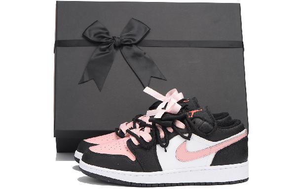 Jordan Air Jordan 1 Low GS Black Pink