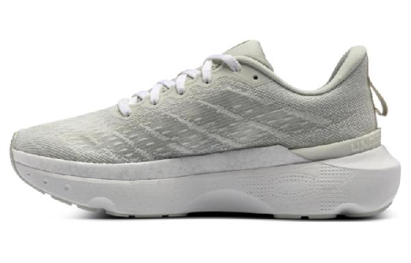 Under Armour Infinite 1