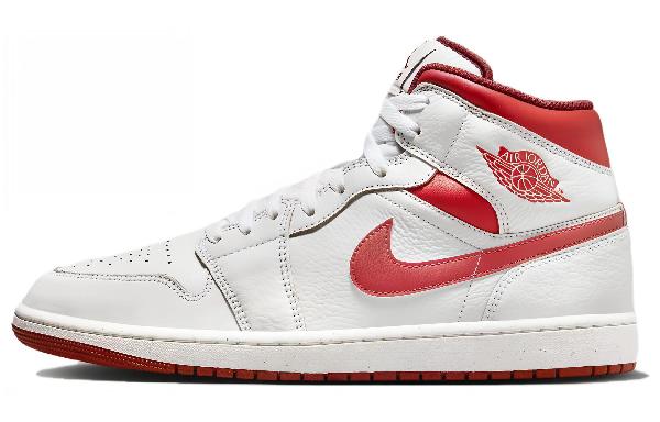 Jordan Mid SE "Dune Red"