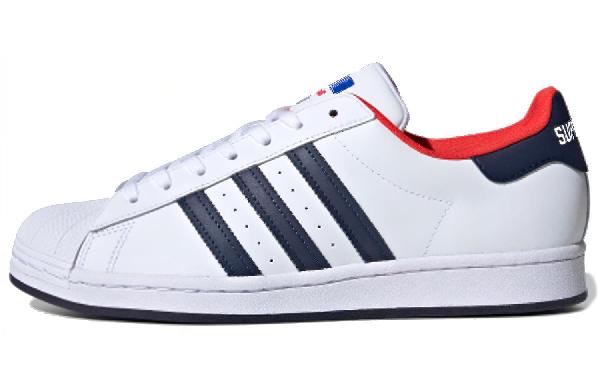 adidas Superstar