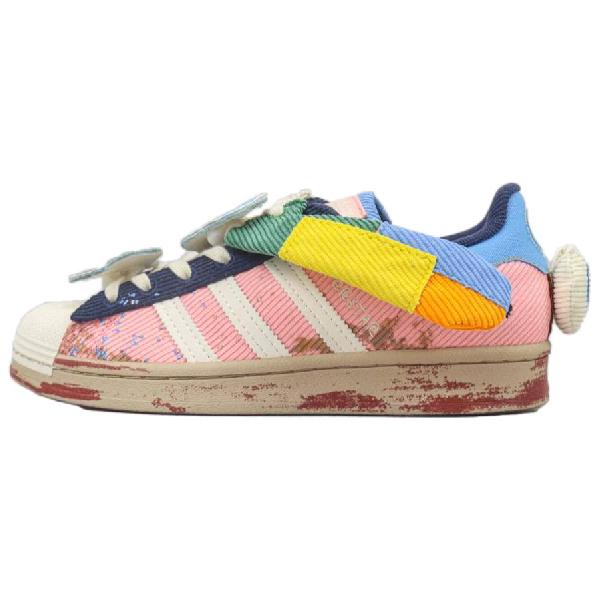 adidas Superstar