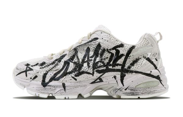 New Balance 530 Light Beige