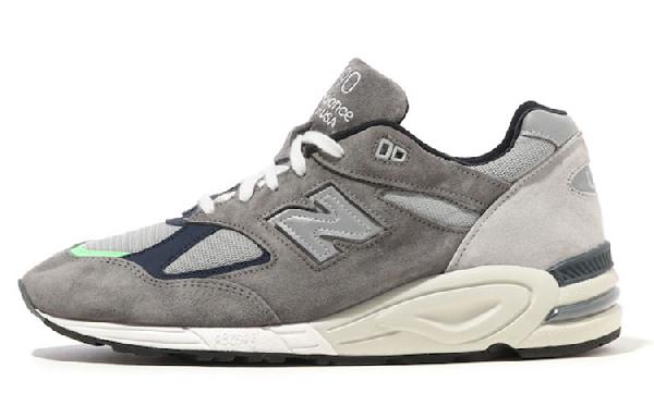 MADNESS x New Balance 990 V2