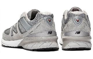 New Balance 990 V5