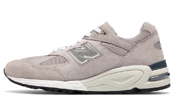 New Balance 990 V2