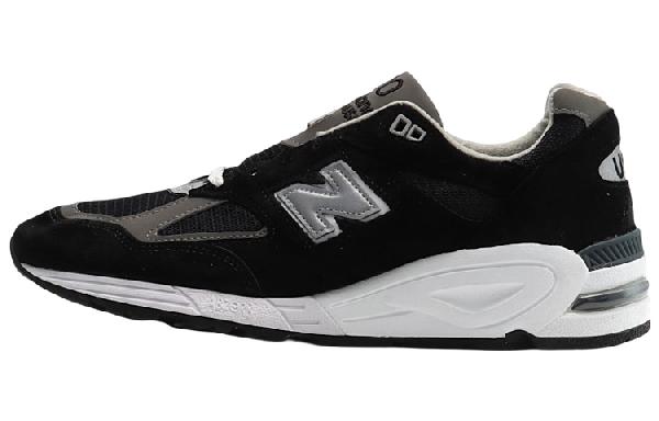 New Balance 990 V2 Heritage Black D Width