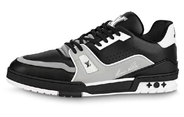 LOUIS VUITTON Trainer Black