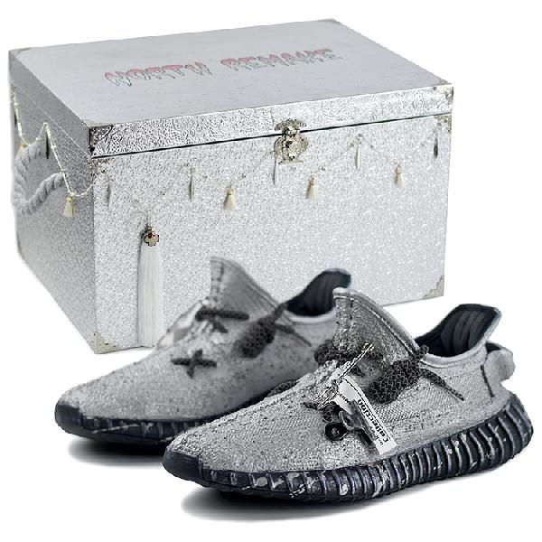 adidas Yeezy Boost 350 V2 "Cyber City"