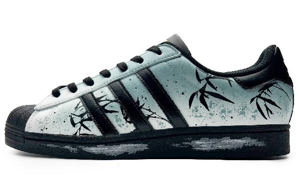 adidas Superstar