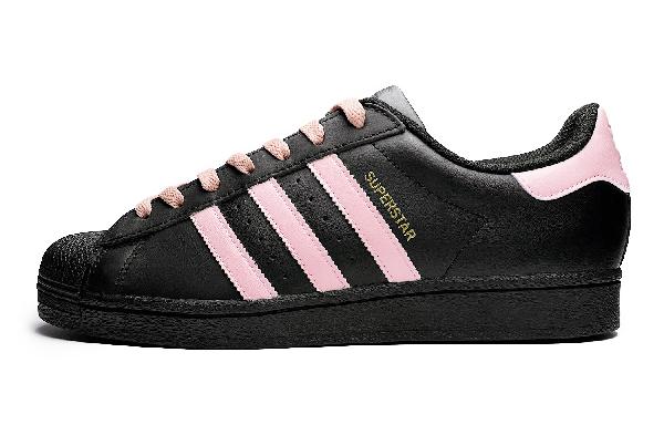 adidas Superstar