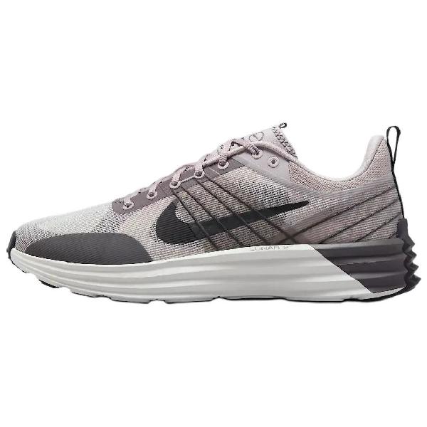 Nike Luna Roam