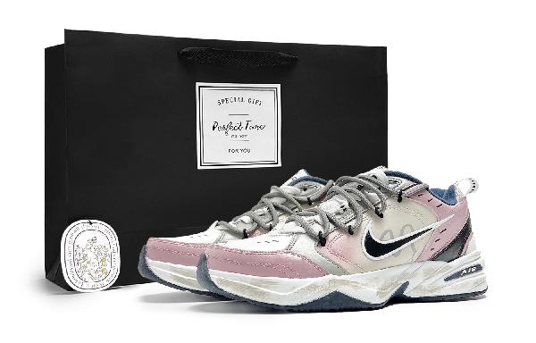Nike Air Monarch 4