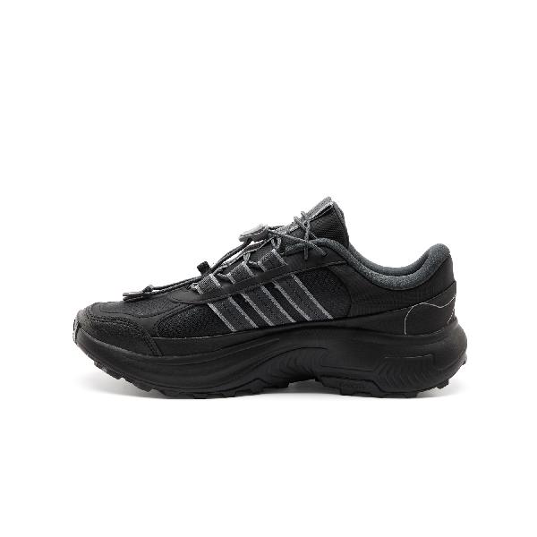 adidas Traxion