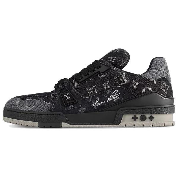 Louis Vuitton Trainer Black