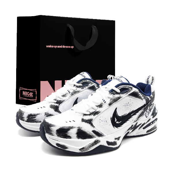 Nike Air Monarch 4