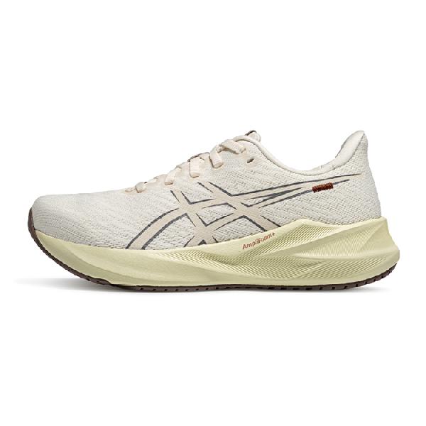Asics VERSABLAST 4