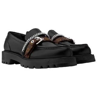 Louis Vuitton District Loafer Black