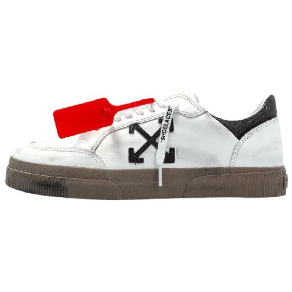 OFF-WHITE Arrow