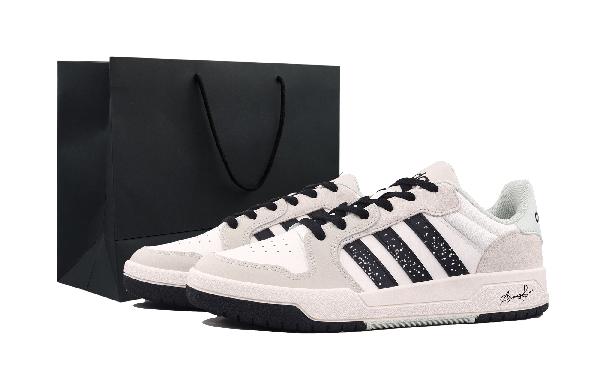 adidas ENTRAP